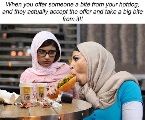 Julianna Vega, Mia Khalifa .